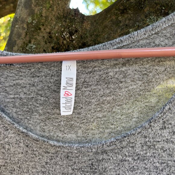 Latched Mama Nest Nursing Tunic in Whisper (Maternity or Nursing Friendly) - Picture 4 of 4